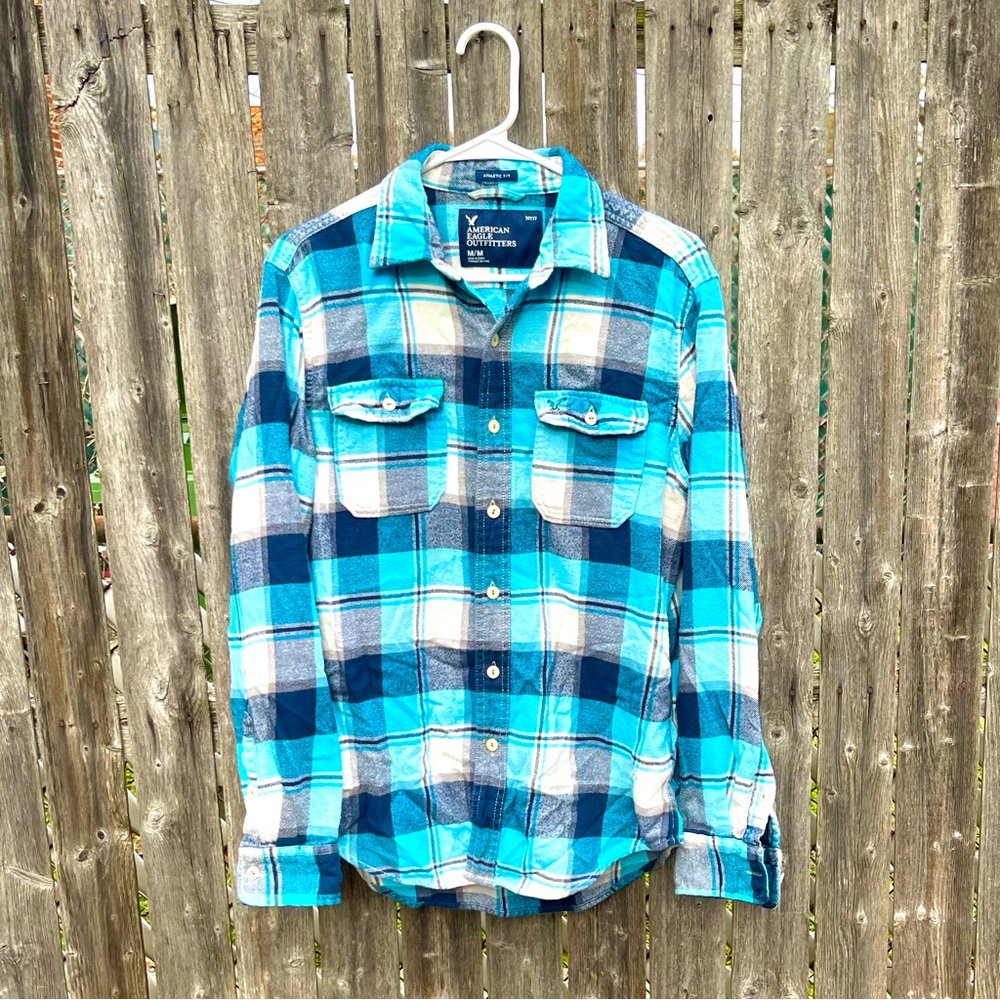 American Eagle Blue Plaid Button Down Shirt